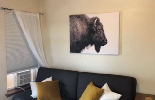 River Road Condo | Cozy condo located in central Missoula on the Milwaukee Path bike trail.