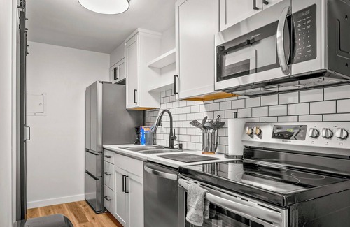 Wyandotte Condo | Cozy Condo Near Downtown!