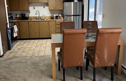 Oak Harbor Condo | Cozy condo near downtown