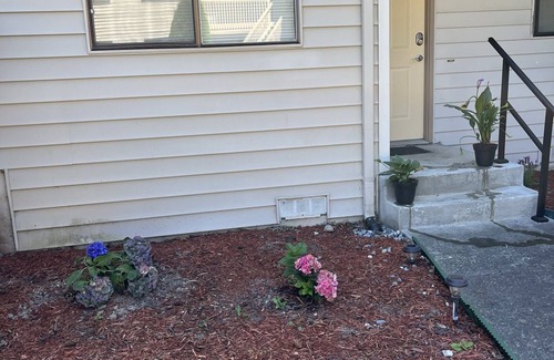 Oak Harbor Condo | Cozy condo near downtown