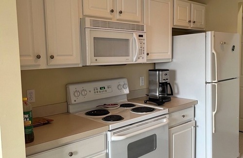 Rehoboth Beach Condo | Cozy condo near Rehoboth Beach Boardwalk 9 min