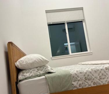 Eugene House | Cozy & Contemporary Stay
