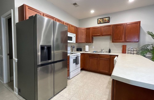 Johnson City House | Cozy & Convenient: 2BR Townhome w/Garage