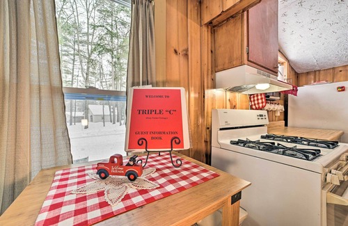 Lewiston Cottage | 'Cozy Corner Cottage' Near East Twin Lake!