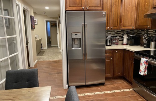 Salt Lake City Apartment | Cozy Corner in center of Murray, close by IMC, St Mark’s hospital and UofU
