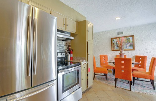 Whitehaven Cottage | Cozy Corner in Memphis - 4 Miles to Graceland!