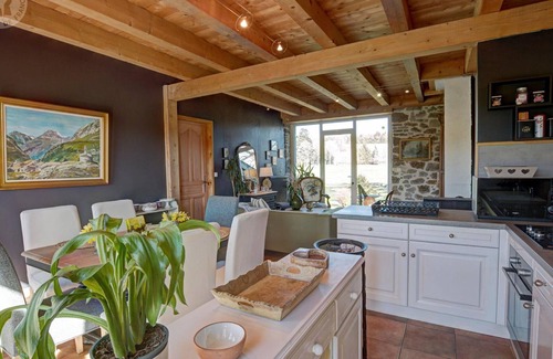 Saint-Regis-du-Coin Cottage | Cozy cottage with wood stove, terrace, wifi, near outdoor activities