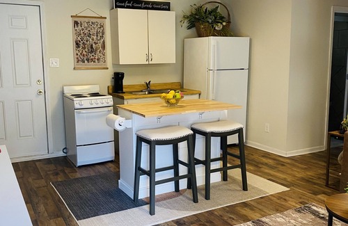 Belden House | Cozy Cottage 116, 7 minutes from the NORTH MS MEDICAL CENTER, Pet Friendly!