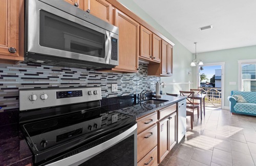 Port St. Joe Cottage | Cozy Cottage 2 of 4 with Bay View| 2BR |Pool | Grill | Near Bay & Gulf