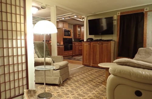 Boyne City Cabin | Cozy cottage hot tub 4 miles to Boyne mountain one mile to Boyne City