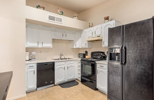 Euless House | Cozy Cottage in DFW Area!