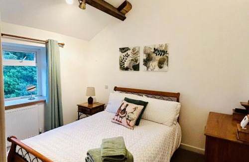 Mytholmroyd House | Cozy cottage in Mytholmroyd nr Hebden Bridge