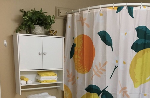Prien Cottage | Cozy Cottage in Safe Neighborhood