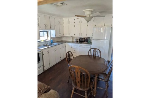 Mena House | Cozy Cottage: In the Heart of Mena