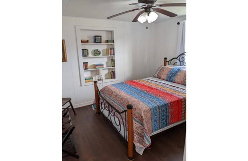Mena House | Cozy Cottage: In the Heart of Mena