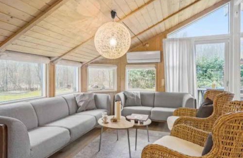 Dronningmolle House | Cozy Cottage Just 200 M From The Beach
