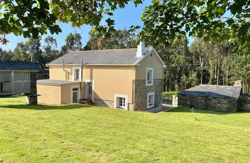 Loiba House | Cozy Cottage just steps from beautiful cliffs and beaches!