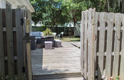 West Ashley House | Cozy Cottage Near Downtown