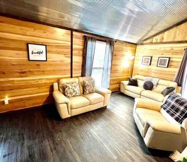 Iuka House | Cozy Cottage near Pickwick