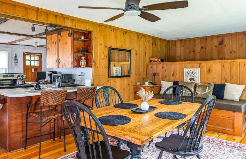 Bethlehem House | Cozy Cottage Near Ski Bretton Wood and Franconia
