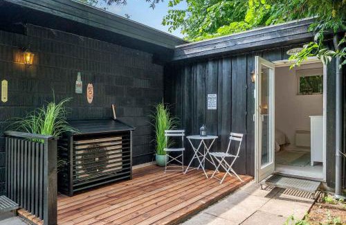Udsholt House | Cozy Cottage Near The Beautiful Rågeleje Beach