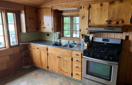 Meredith Cottage | Cozy Cottage on Lake Winni