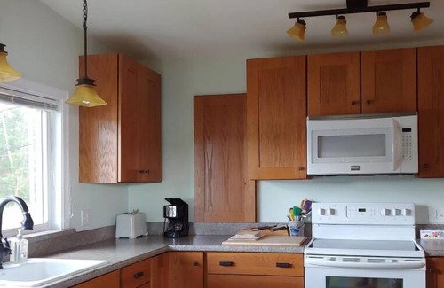 Wakefield Cottage | Cozy cottage on pristine Great East Lake