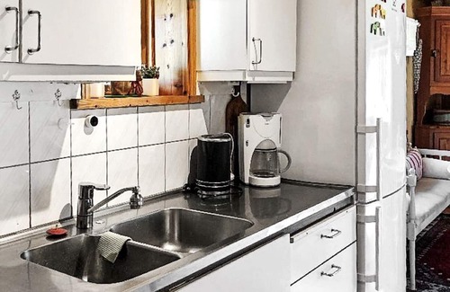 Solleron House | Cozy Cottage Retreat in Gesunda-By Traum
