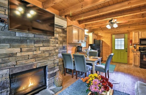 Weaverville Cabin | Cozy Country Cabin w/Wrap Around Porch – 15 Mins to Asheville!