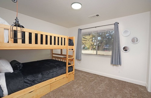 Visalia Other | Cozy Country Home in Visalia, CA
