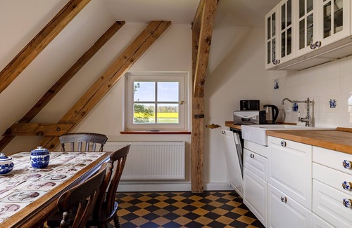 Ummanz Apartment | Cozy country house Wusse FeWo Hiddensee with terrace and fireplace