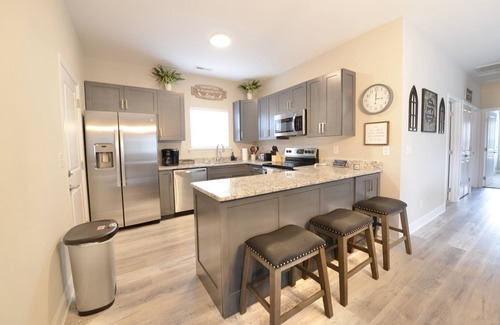 Evensville House | Cozy Country Retreat with Patio and BBQ