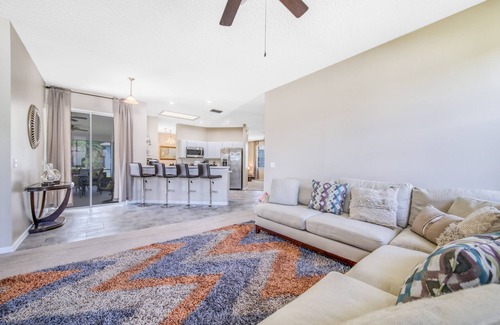 Crescent Lakes House | Cozy Cove by Disney Universal Pool Home Sleeps 10 ! Free Bbq