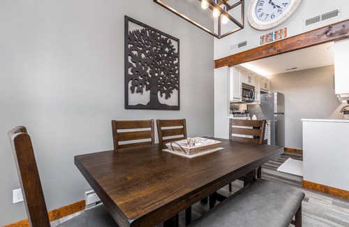 The Galena Territory House | Cozy Cove Retreat 2 bedrooms