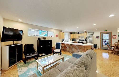 Manzanita House | Cozy Cove
