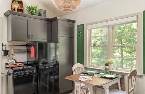 High View House | Cozy Creatives & Fishing Cabin