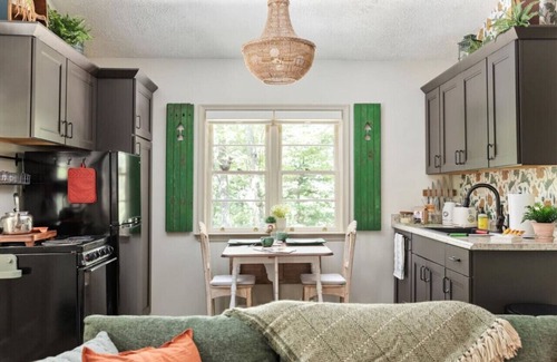 High View House | Cozy Creatives & Fishing Cabin