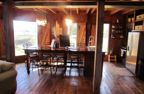Litchfield by the Sea House | Cozy Creek Front Retreat