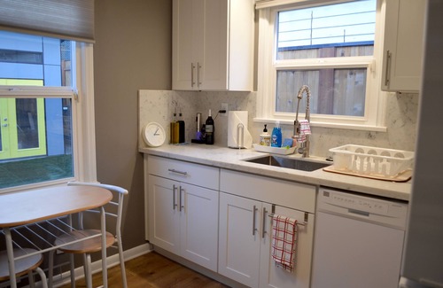 Crown Hill House | Cozy Crown Hill Cottage with Private Backyard Cabana near Carkeek Park