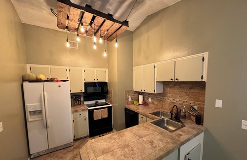 Crystal River House | Cozy Crystal River - Entire House - 90 day minimum