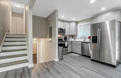 Collier Heights House | Cozy Cumberland ATL Home w Hot Tub