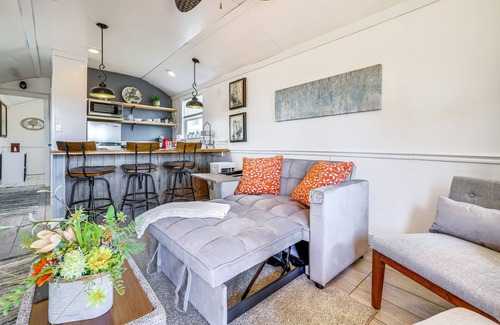 Decatur Cabin | Cozy Decatur Cabin w/Views ~ 1 Mi to Riverfront!