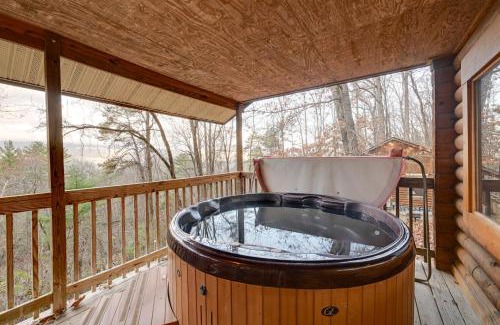 Bryson City House | Cozy Deer Glen Cabin with Private Hot Tub and Porch!