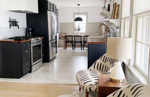 Fort Wayne House | Cozy Designer 3BR Home