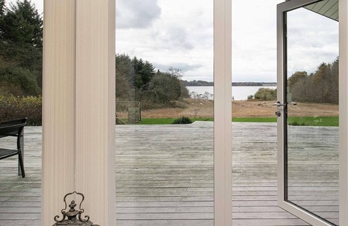 Skals House | Cozy Dog-Friendly Cottage near Coast-By Traum
