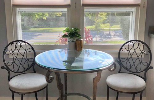 Sturgeon Bay House | Cozy Door County home with detached yoga room- short walk from Potawatomi Park
