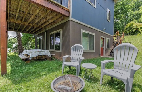 Asheville Apartment | Cozy Downstairs 2 Bedroom Suite in West Asheville