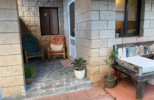 Haleiwa House | Cozy downstairs Apartment located one block from beach in V-land.