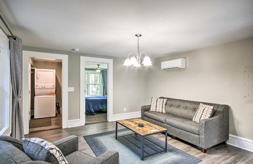 Aiken Apartment | Cozy Downtown Aiken Apartment Shop, Dine and Golf!