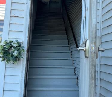 Bennington Apartment | Cozy Downtown Apartment In Bennington